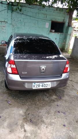 Clio sedan 1.6 PRIVILEGIE  - Carros - Fátima, Niterói