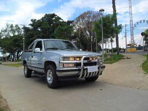 Chevrolet Silverado DLX 4.2 Diesel