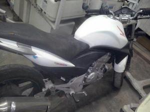 Vendo Honda CB  - Motos - Vila São Sebastião, Duque de Caxias | OLX