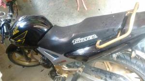 Moto Twister,  - Motos - Vila Verde, Belford Roxo | OLX