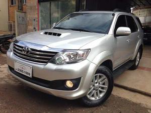 Toyota SW4 SRV D4-D 4x4 3.0 TDI Diesel Aut