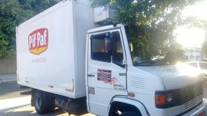 Caminhão baú frigorífico - Caminhões, ônibus e vans - Vila Rosário, Duque de Caxias | OLX
