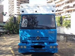 Mercedes  c 6 baias montadas p/ cavalos - Caminhões, ônibus e vans - Barra da Tijuca, Rio de Janeiro | OLX