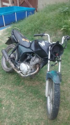 Moto sucata titan  - Motos - Santa Cruz, Rio de Janeiro | OLX