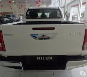 Toyota Hilux SR AT 4X4 2.8L 16V DOHC