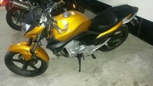 Vendo cb  valor  - Motos - Gávea, Rio de Janeiro | OLX
