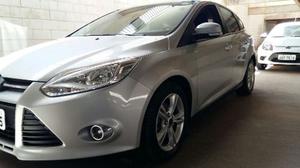 Ford Focus Outros