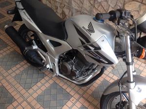 Twister novinha,  - Motos - Parque Penha, Campos Dos Goytacazes | OLX