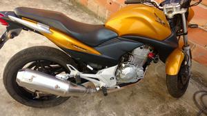 Vendo cb  pouco rodada  - Motos - Coelho, São Gonçalo | OLX