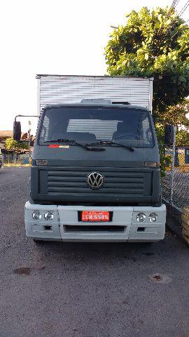 Caminhão com Rampa Hidráulica - Caminhões, ônibus e vans - Campo Dos Afonsos, Rio de Janeiro | OLX