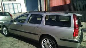 Volvo V70 T5 2.3