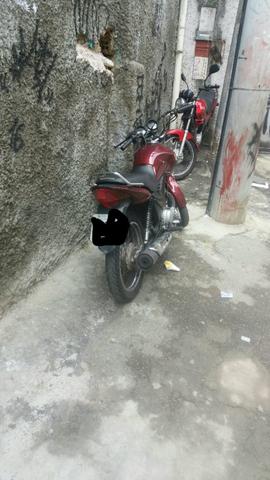 Fan 150 es  dcm ok só falta paga o  q vai vencer ainda, faço rolo em Ouro tbm,  - Motos - Tauá, Rio de Janeiro | OLX