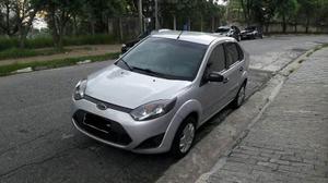 Ford Fiesta Sedan 