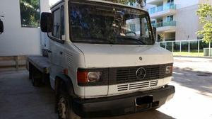 Caminhão com Plataforma Mercedes Benz 710. Bom estado - Caminhões, ônibus e vans - Jacarepaguá, Rio de Janeiro | OLX