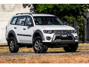 Mitsubishi Pajero 3.2 DI-D Outdoor 4WD (Aut) 