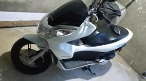 Moto Honda PCX  km rodado  ipva e seguro  pago,  - Motos - Parque Ipiranga, Resende | OLX