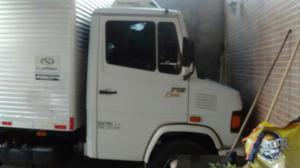 710 plus com ar condicionado - Caminhões, ônibus e vans - Jardim Palmares, Nova Iguaçu | OLX