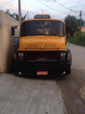 Vendo caminhão mb  ano  - Caminhões, ônibus e vans - Rio das Ostras, Rio de Janeiro | OLX