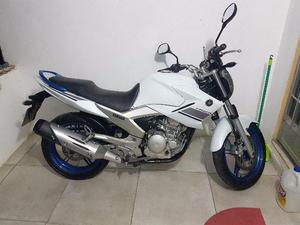 Yamaha Fazer 250 branca/ vistoriada  troco,  - Motos - Jardim Olavo Bilac, Duque de Caxias | OLX