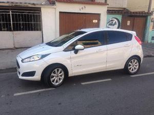 New Fiesta 1.5, impecável. IPVA pago,  - Carros - Miramar, Macaé | OLX