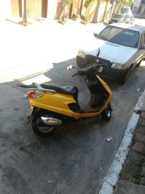 Burgman 125c ano  moto com dividas de ipva,  - Motos - Parque Boa Vista I, Duque de Caxias | OLX