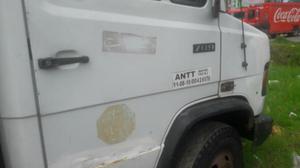 Mercedez bau 709 - Caminhões, ônibus e vans - Boaçu, São Gonçalo | OLX