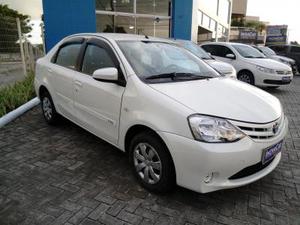 Toyota Etios Sedan 1.5 Xs Sedan 16v Flex 4p Manual  em