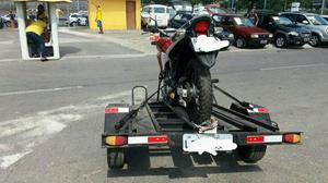 Carretinha para transportar até três motos com rampa de subida  já vistoriada,  - Motos - São Cristóvão, Rio de Janeiro | OLX