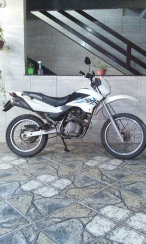 Vendo excelente motocicleta Honda Bros 125cc. Confira!!!,  - Motos - Padre Miguel, Rio de Janeiro | OLX