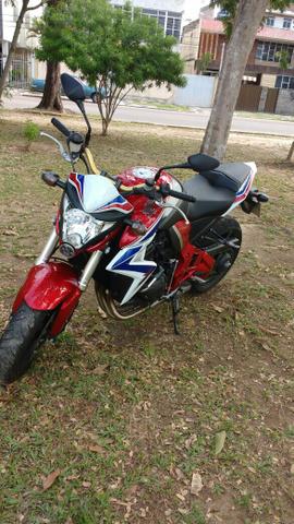 Cbr  ABS com apenas 4 mil kms rodados,  - Motos - Praia do Siqueira, Cabo Frio | OLX