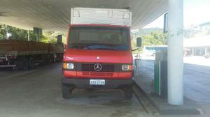 Caminhão 710 baú - Caminhões, ônibus e vans - Centro, Nova Friburgo | OLX