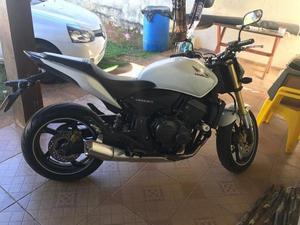 Hornet  Top Excelente sem detalhes Aceito Carro e Financio,  - Motos - Macaé, Rio de Janeiro | OLX