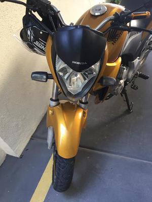 Honda CB300R  amarela,  - Motos - Jardim Esperança, Cabo Frio | OLX