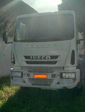 Caminhão Iveco tector 240E22 attack 6x2 - Caminhões, ônibus e vans - Barra da Tijuca, Rio de Janeiro | OLX