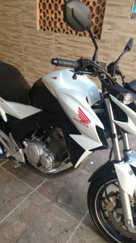 Vendo cb twister  - Motos - Vigário Geral, Rio de Janeiro | OLX