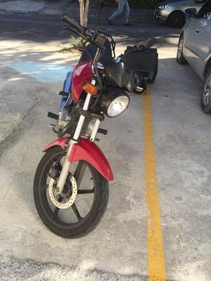 Titan  - Motos - Charitas, Niterói | OLX