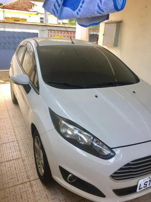 New Fiesta Hatch SE de Garagem,  - Carros - Cosmos, Rio de Janeiro | OLX
