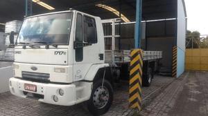 Caminhão Ford Cargo E - 3 Eixos   Parado - Caminhões, ônibus e vans - Icaraí, Niterói | OLX