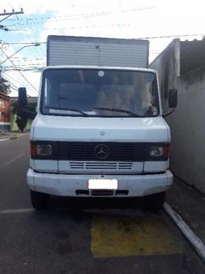Caminhão Baú - Caminhões, ônibus e vans - Engenho do Porto, Duque de Caxias | OLX