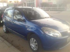 Renault Sandero completo,  - Carros - Armação Dos Búzios, Rio de Janeiro | OLX