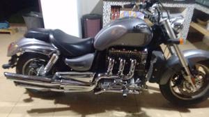 Triumph Rocket,  - Motos - Araras, Petrópolis | OLX