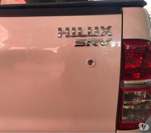 Hilux 3.0 SRV 4x4 conservada diesel p assumir prestações