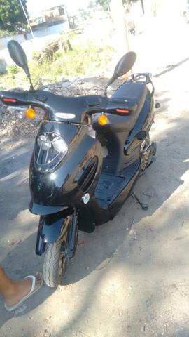 Vendo uma moto elétrica não precisa de abilitaçao nem emplacar,  - Motos - Heliópolis, Belford Roxo | OLX