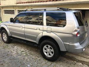 Mitsubishi Pajero Diesel manutençao e documentação ok,  - Carros - Guadalupe, Rio de Janeiro | OLX