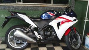 Honda Cbr moto muito nova,  no verde, pneus zero,  - Motos - Jardim Primavera, Volta Redonda | OLX