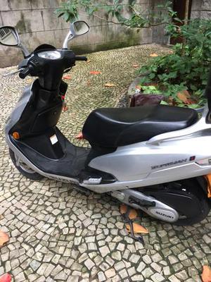 Vendo em scooter em excelente estado!,  - Motos - Leblon, Rio de Janeiro | OLX