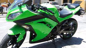 Kawasaki Ninja 300 verde rio de janeiro,  - Motos - Circular, Duque de Caxias | OLX