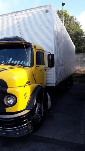 Vendo caminhão mercedes  bau de 10mtr - Caminhões, ônibus e vans - Chatuba, Mesquita | OLX