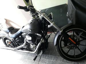 Harley Davidson Breakout,  - Motos - Bairro das Graças, Belford Roxo | OLX