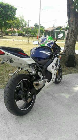 Vendo ou troco moto Gsxr 750cc,  - Motos - Campo Grande, Rio de Janeiro | OLX